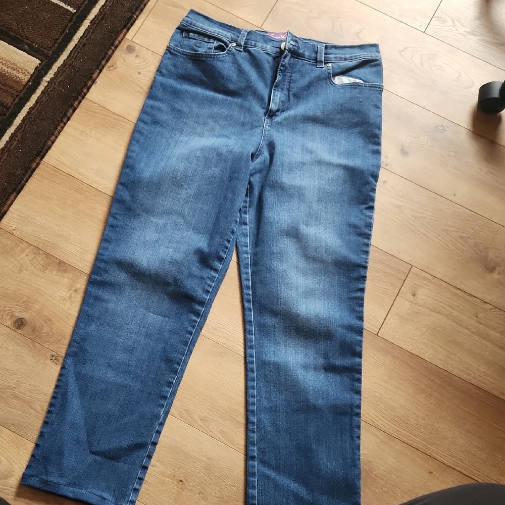 Gloria Vanderbilt Women's Straight Leg Blue Jeans